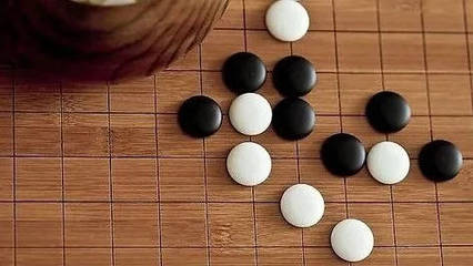 金庸丨围棋五得:得好友,得人和,得教训,得心悟,得天寿